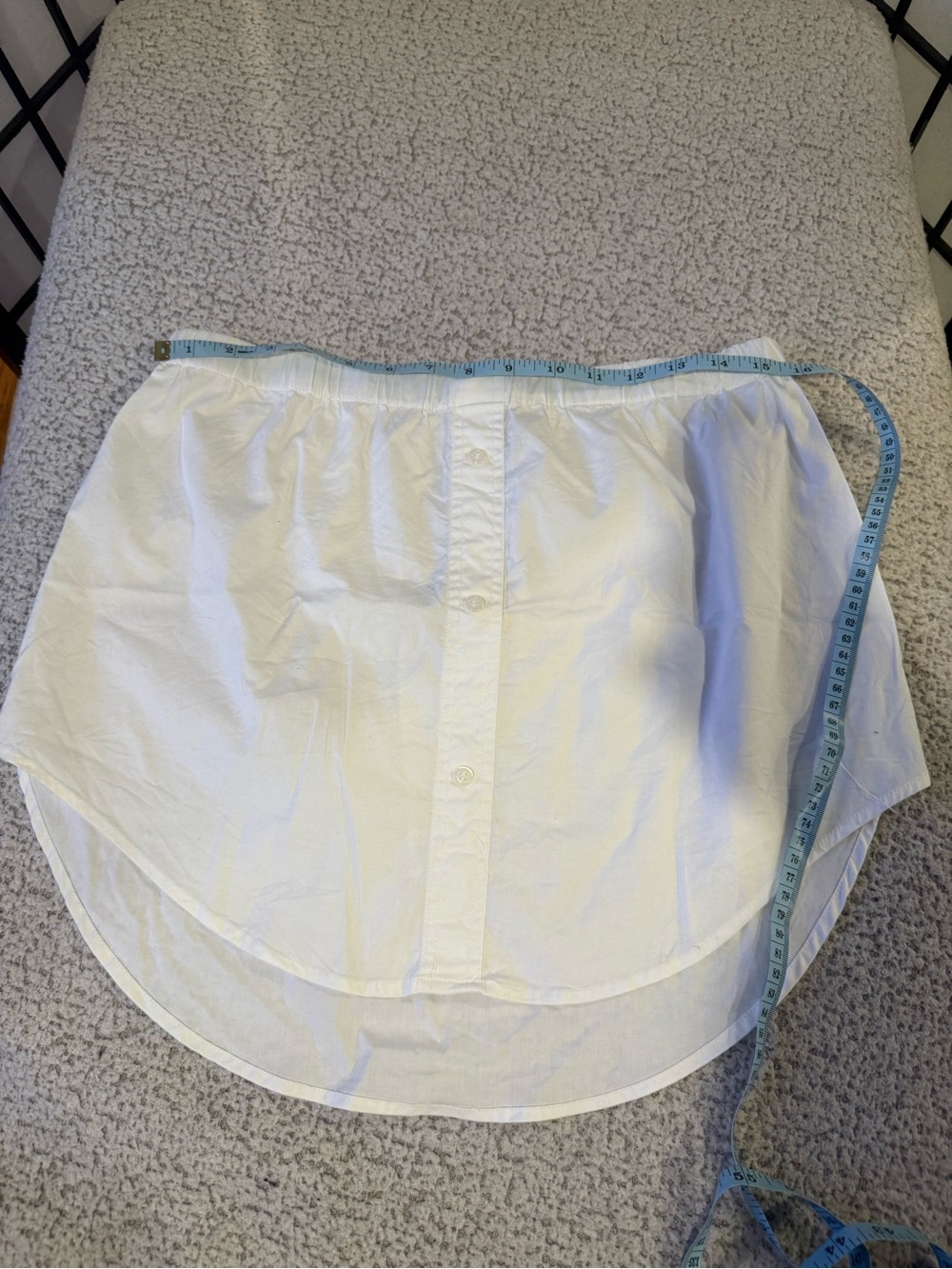 White Button-Front Detachable Shirt Hem